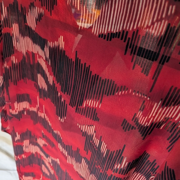 Studio C Plus 16W Abstract Long Tunic, Shirt, Blouse, Button Front Red, Black - Picture 13 of 16